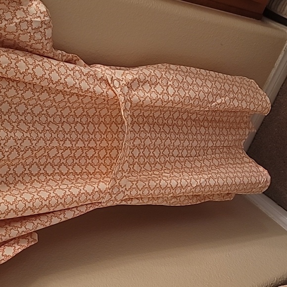 NWOT geometric patterned tie waist dress 💛 - Picture 14 of 16